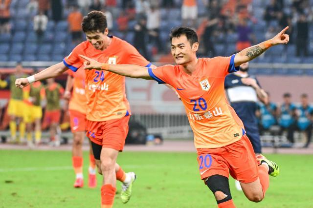 开云体育下载-20号连线10号源于信任 崔康熙冒险用对廖力生